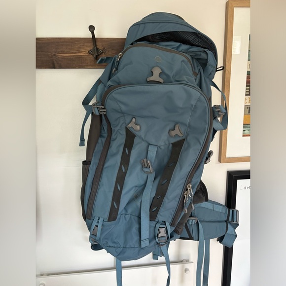REI Travel Backpack with waist belt - Picture 2 of 2